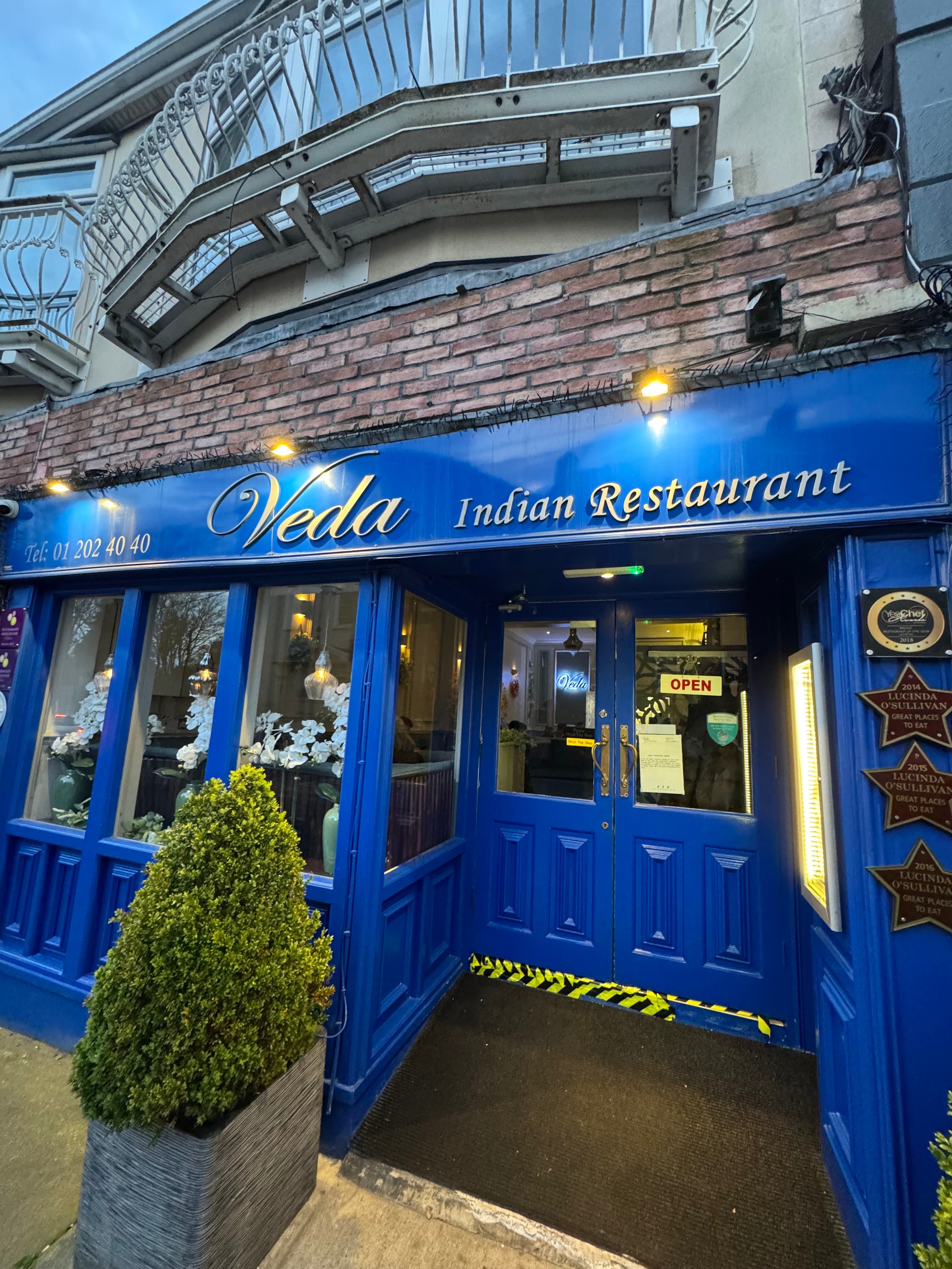 RESTAURANT ENTRANCE