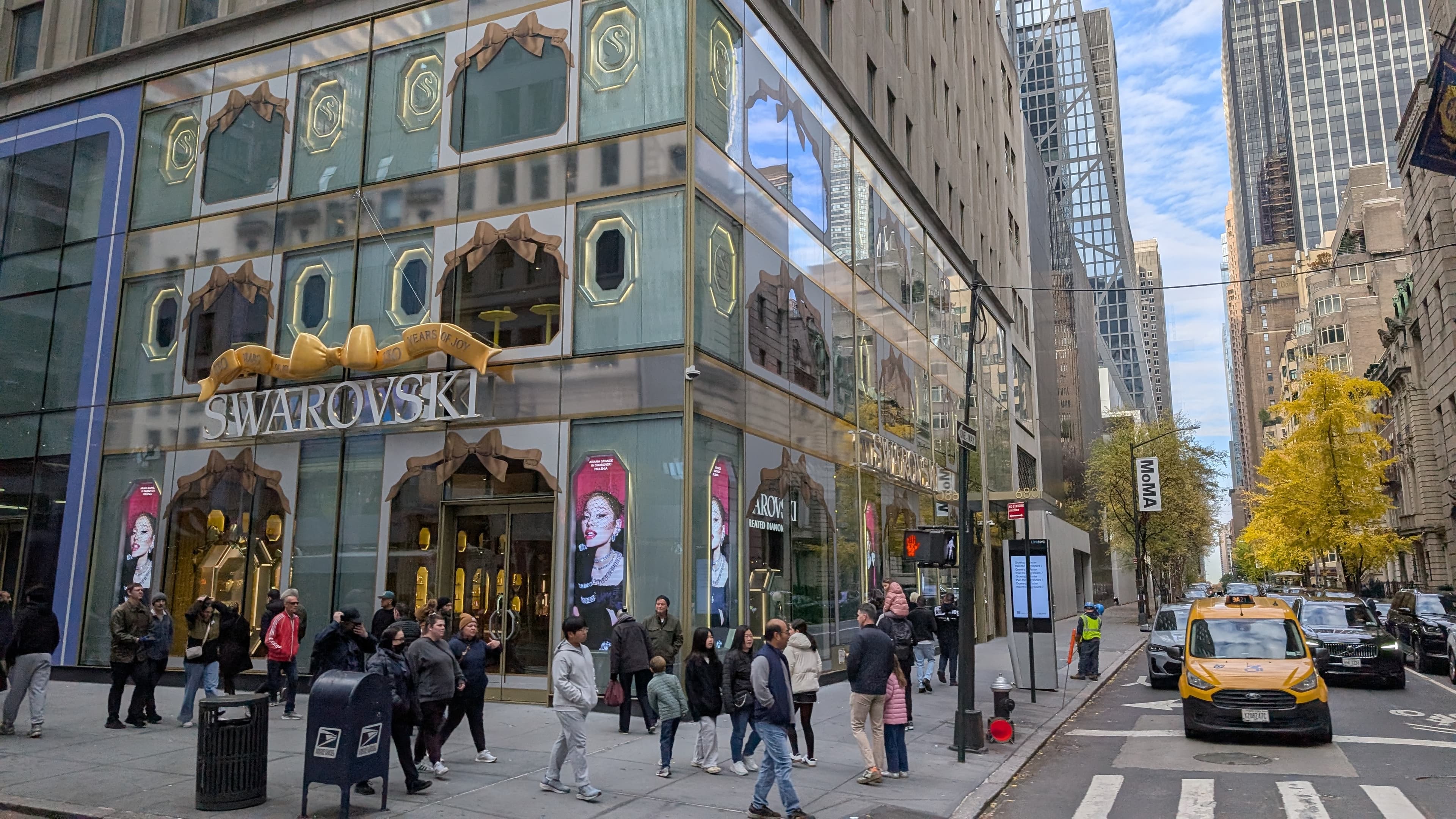 STOREFRONT SCENE