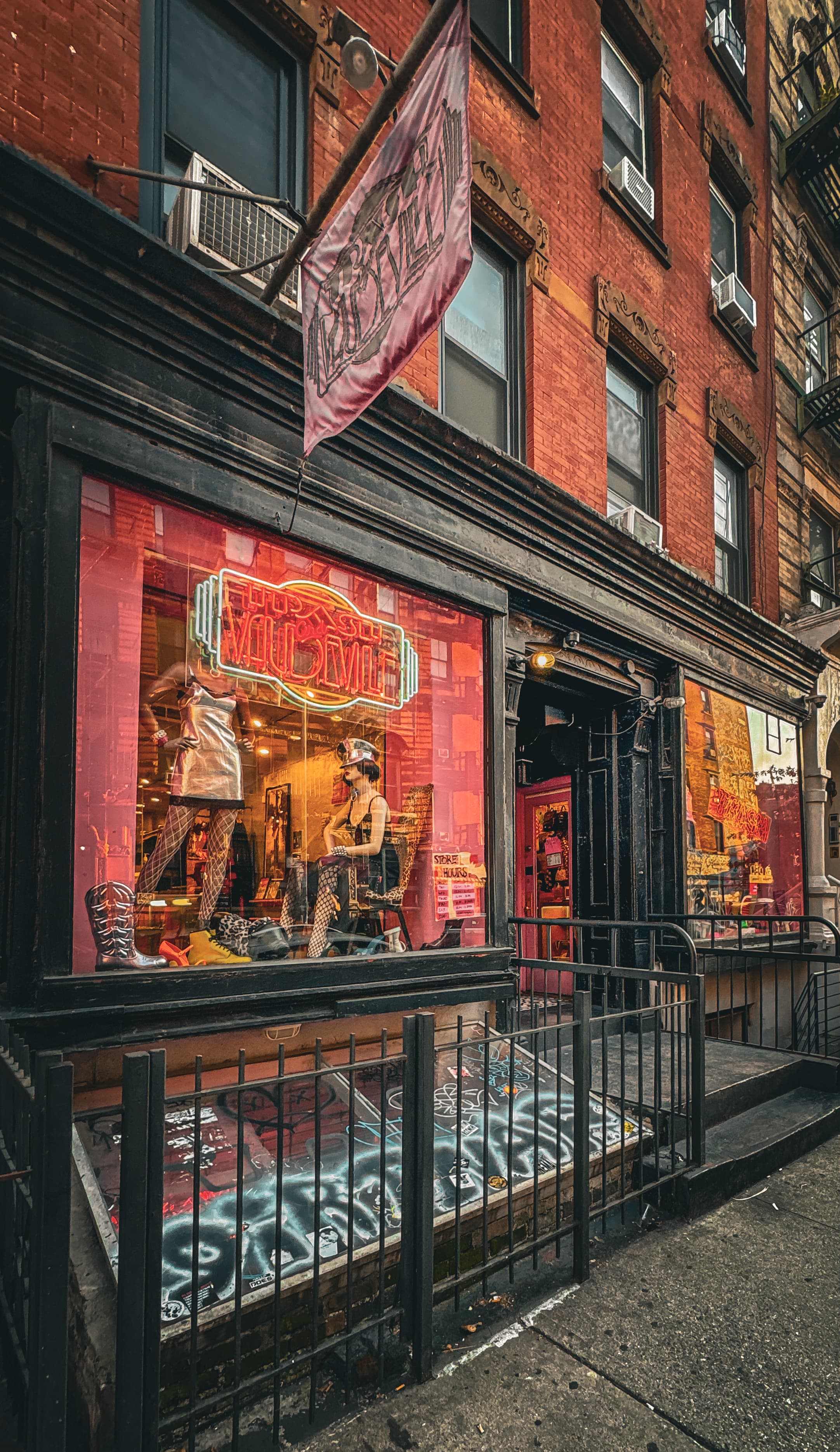 TRASH & VAUDEVILLE STOREFRONT