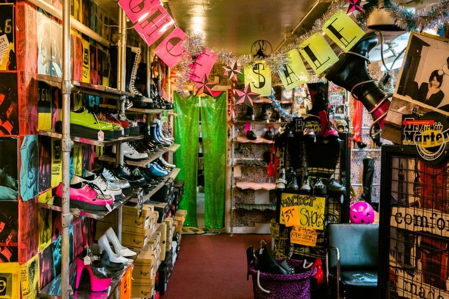 ACCESSORIES AND SHOES
