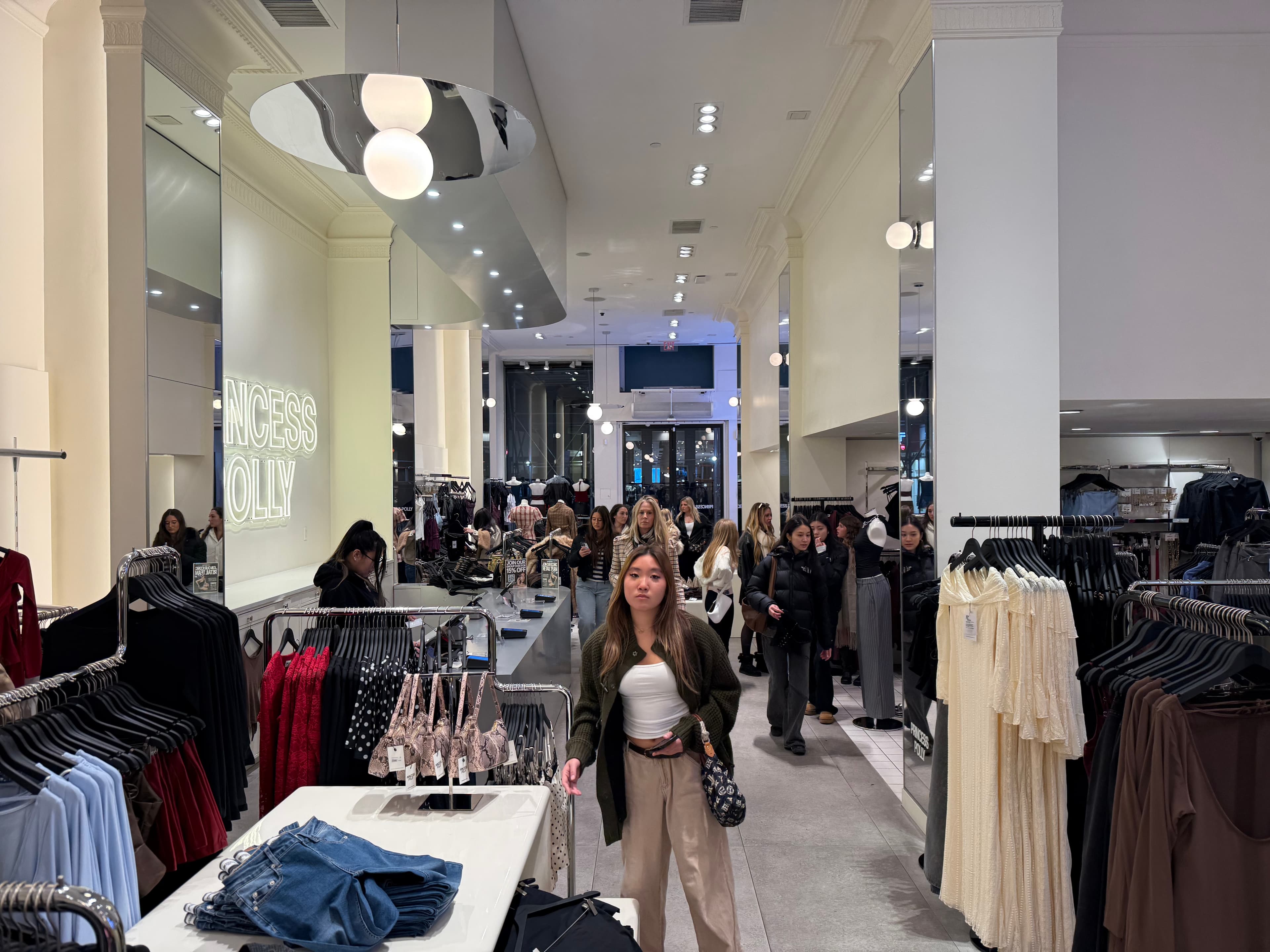 STORE SALES FLOOR