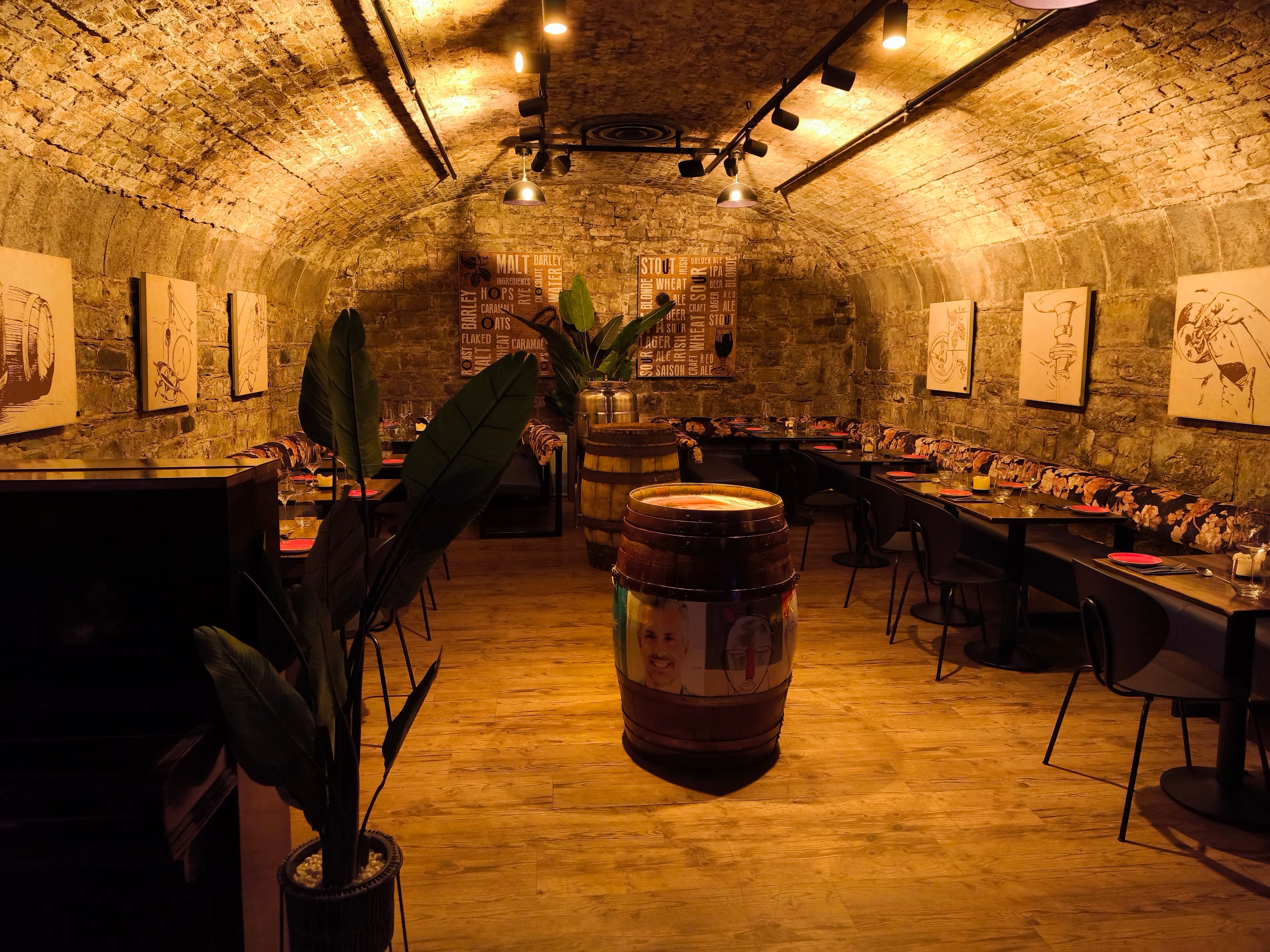 THE BARREL DINING ROOM