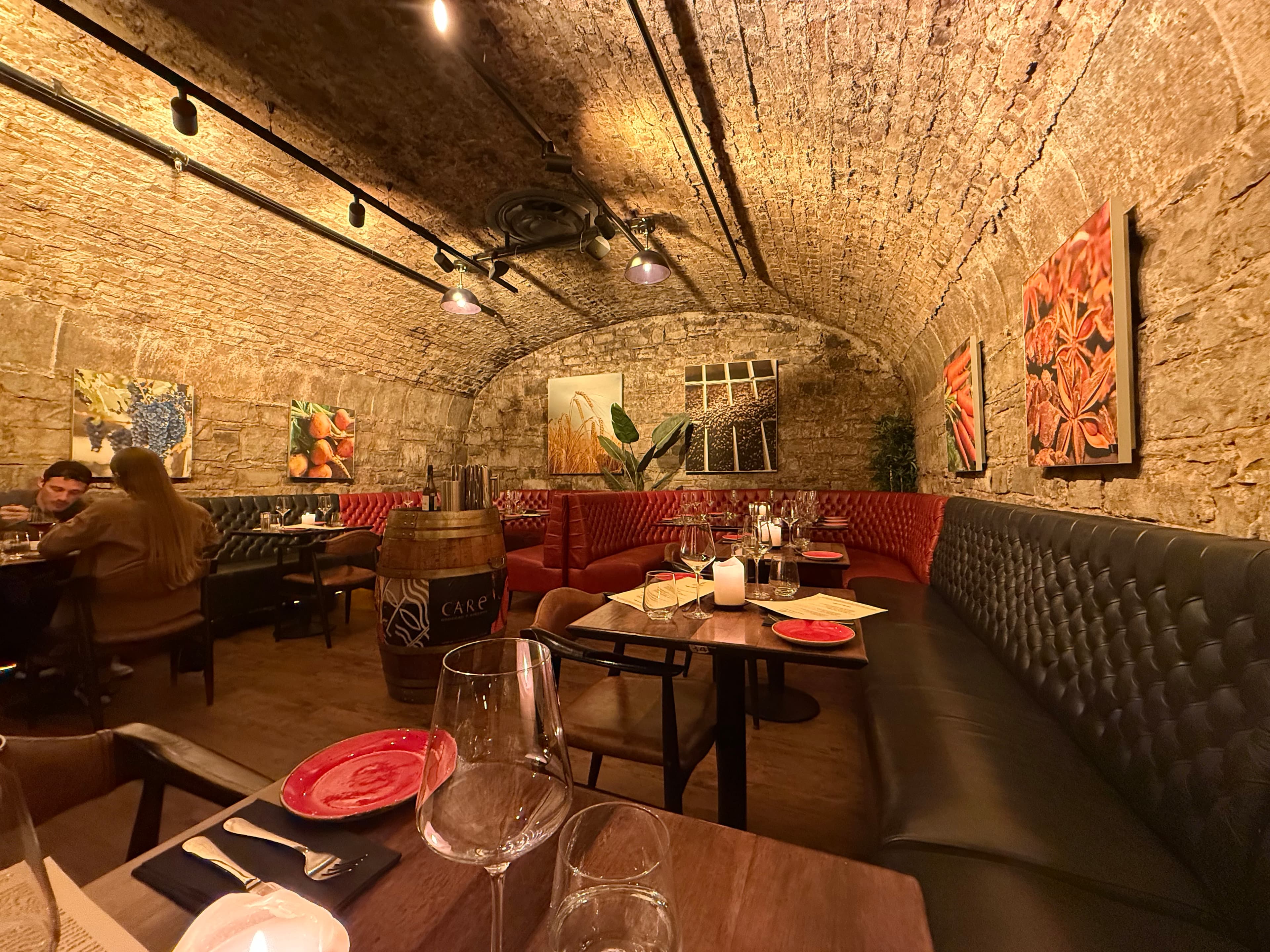 THE DINING ROOM