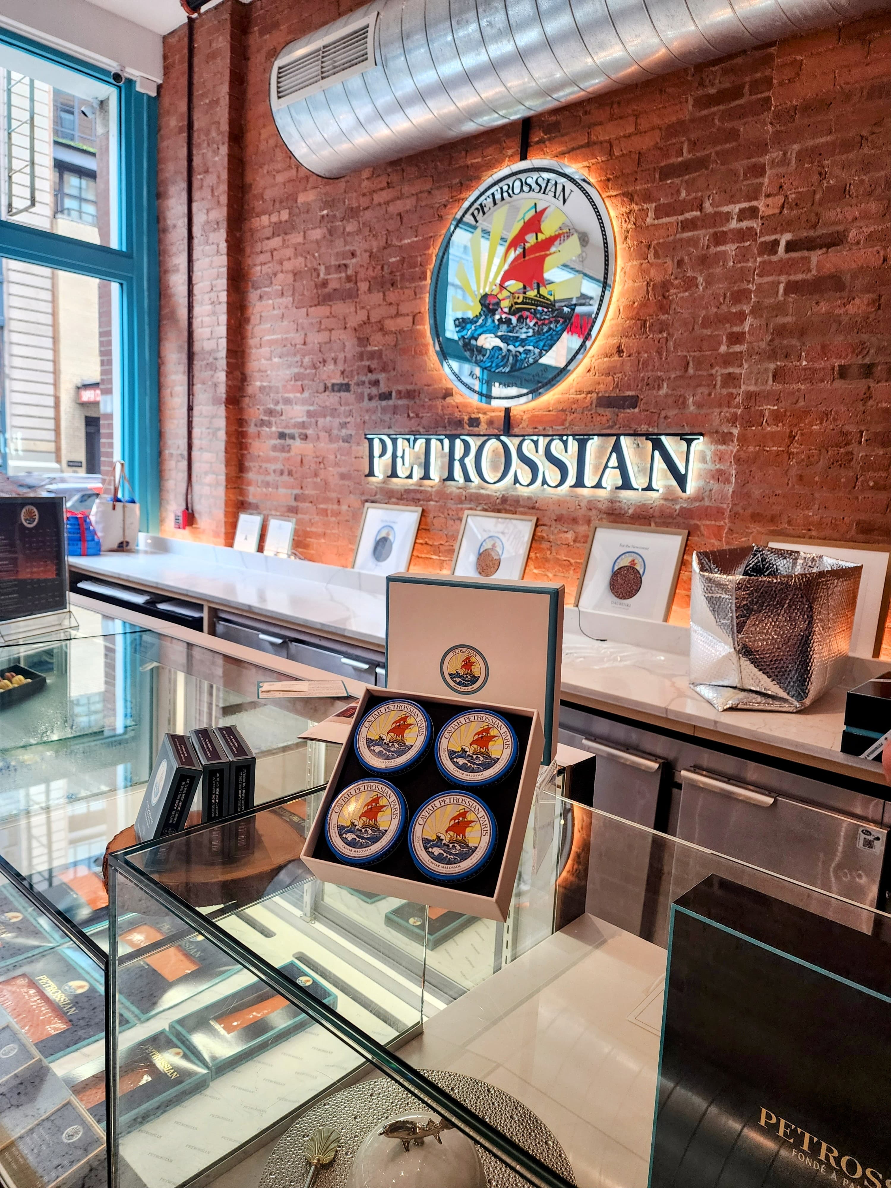 THE SALES COUNTER
