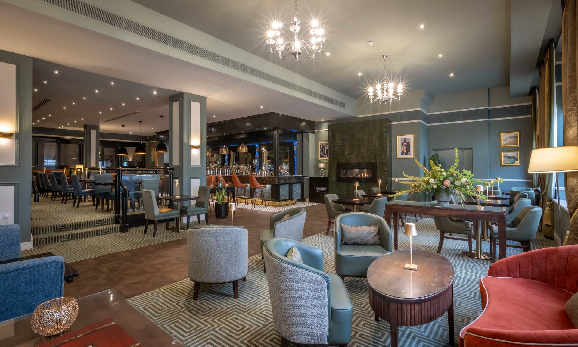 HOTEL LOUNGE