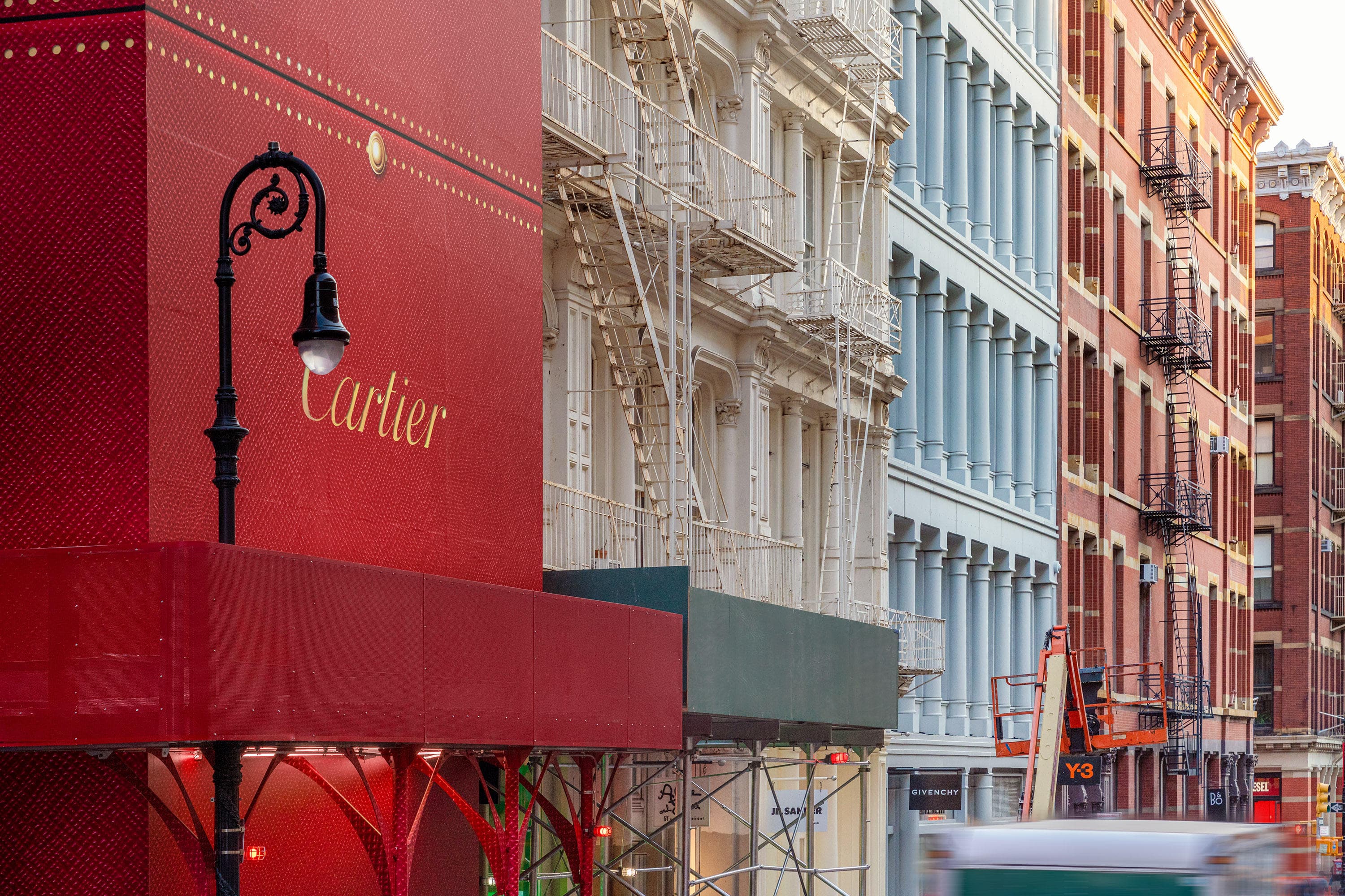 CARTIER STOREFRONT