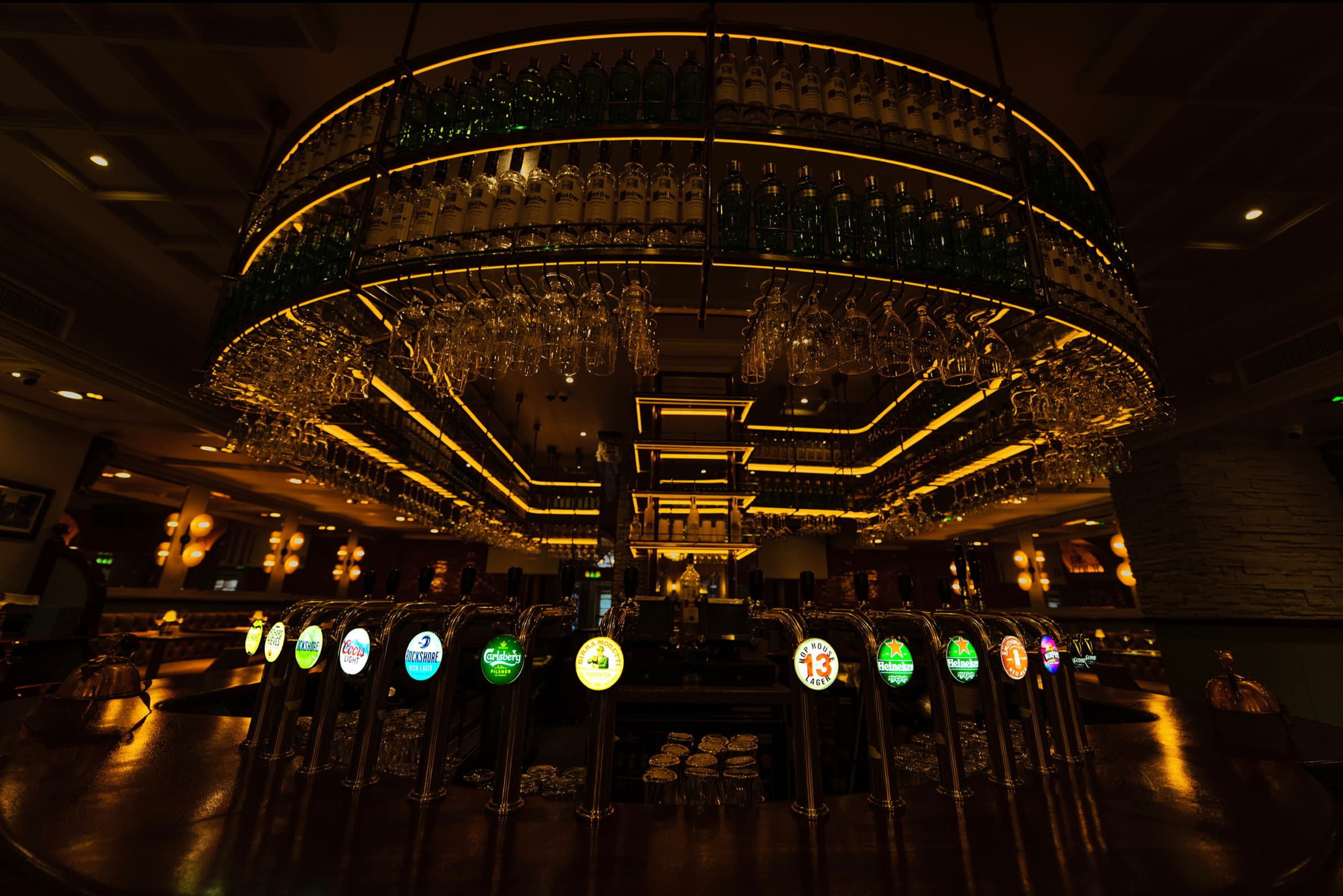 HOTEL BAR