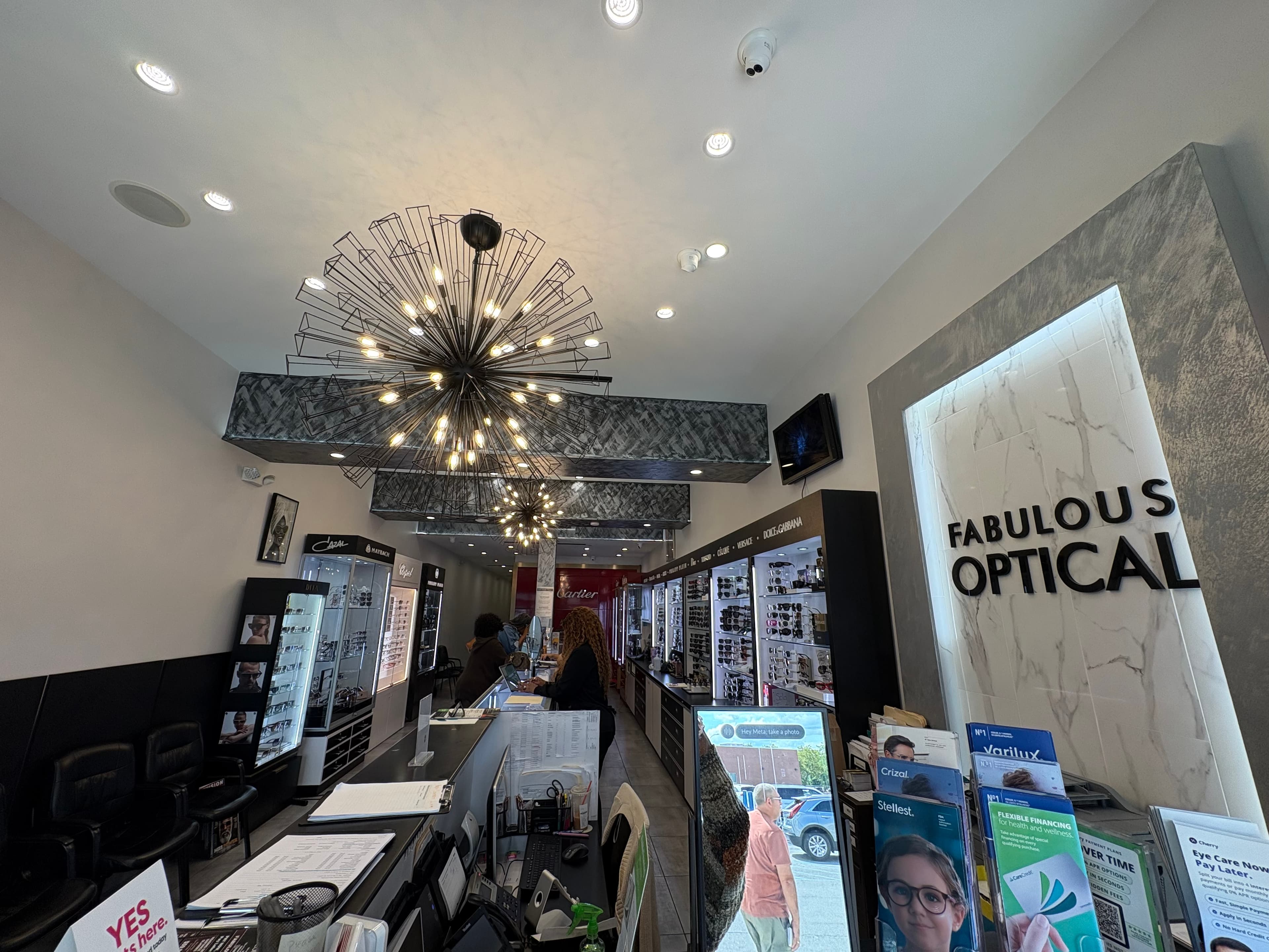OPTICAL SHOP