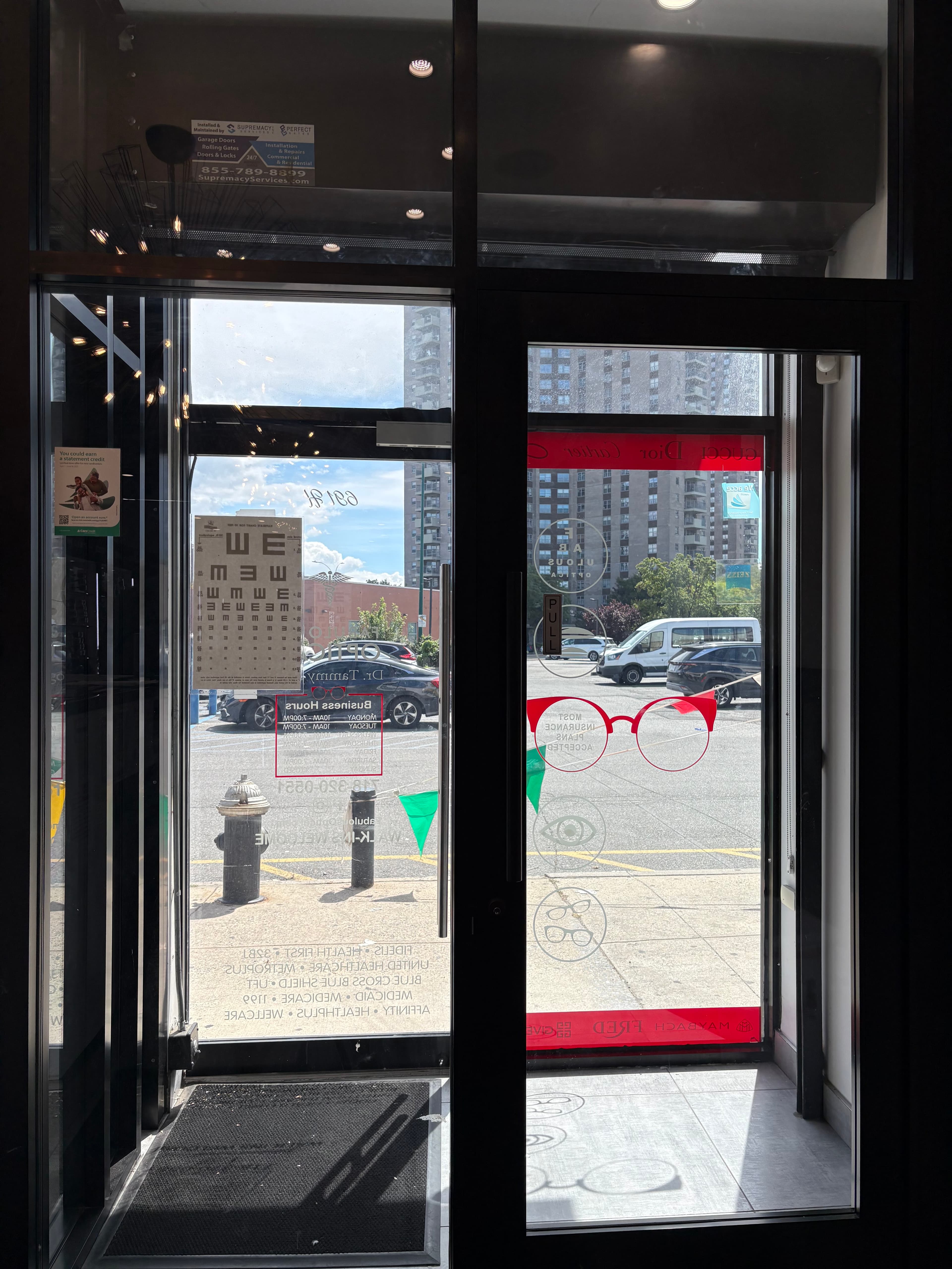 SHOP ENTRY