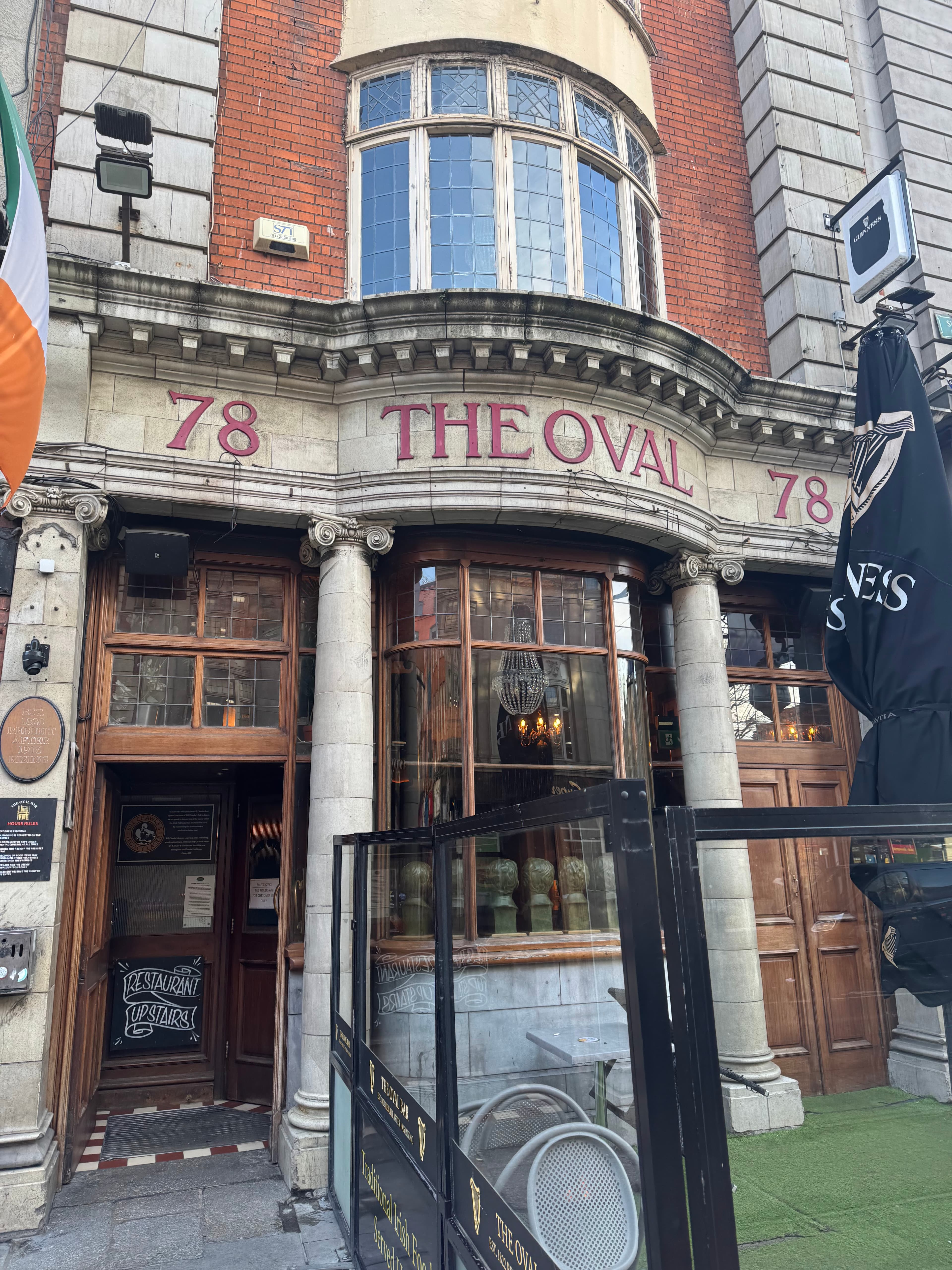 THE OVAL ENTRANCE