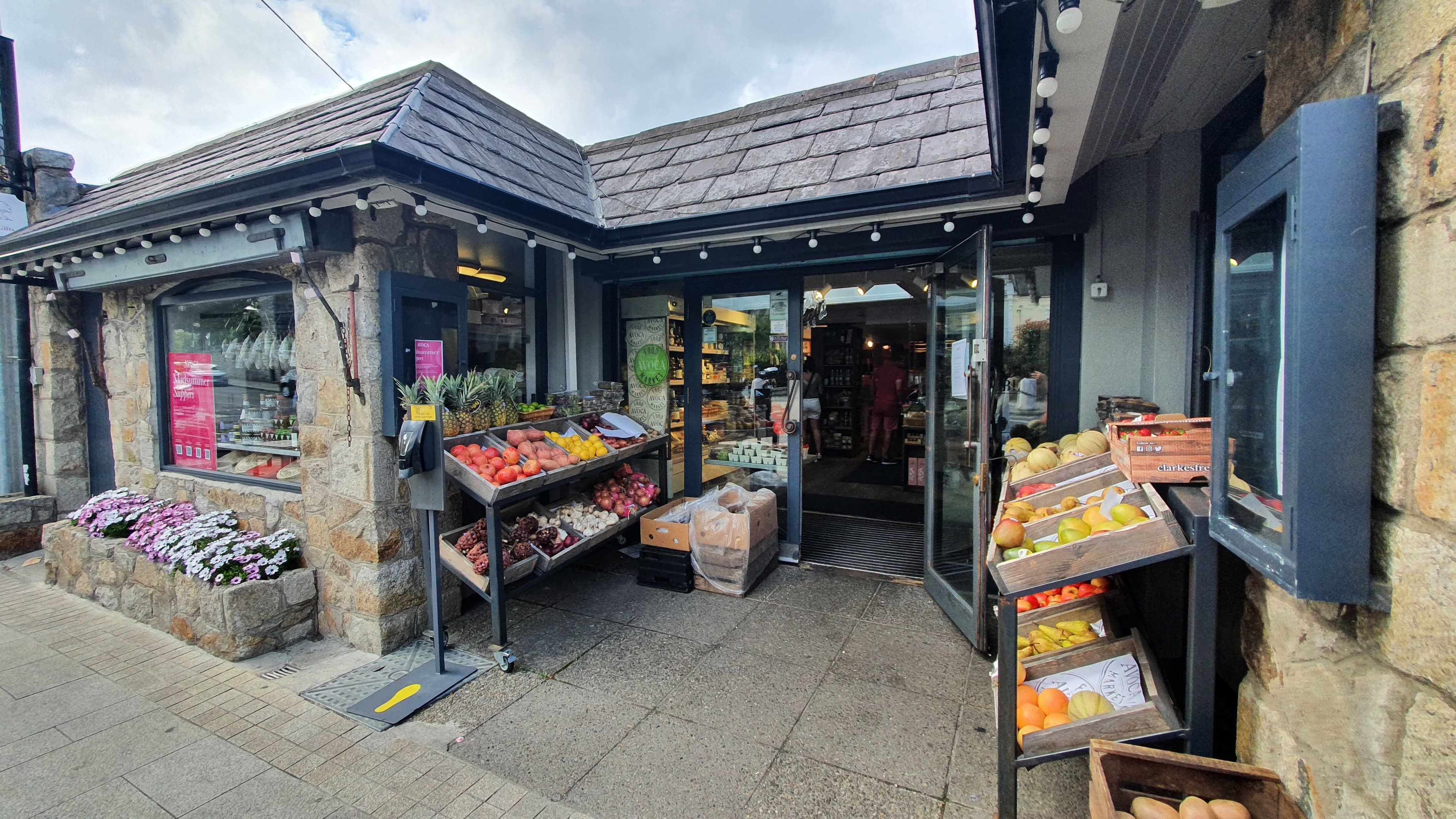 AVOCA MONKSTOWN STOREFRONT