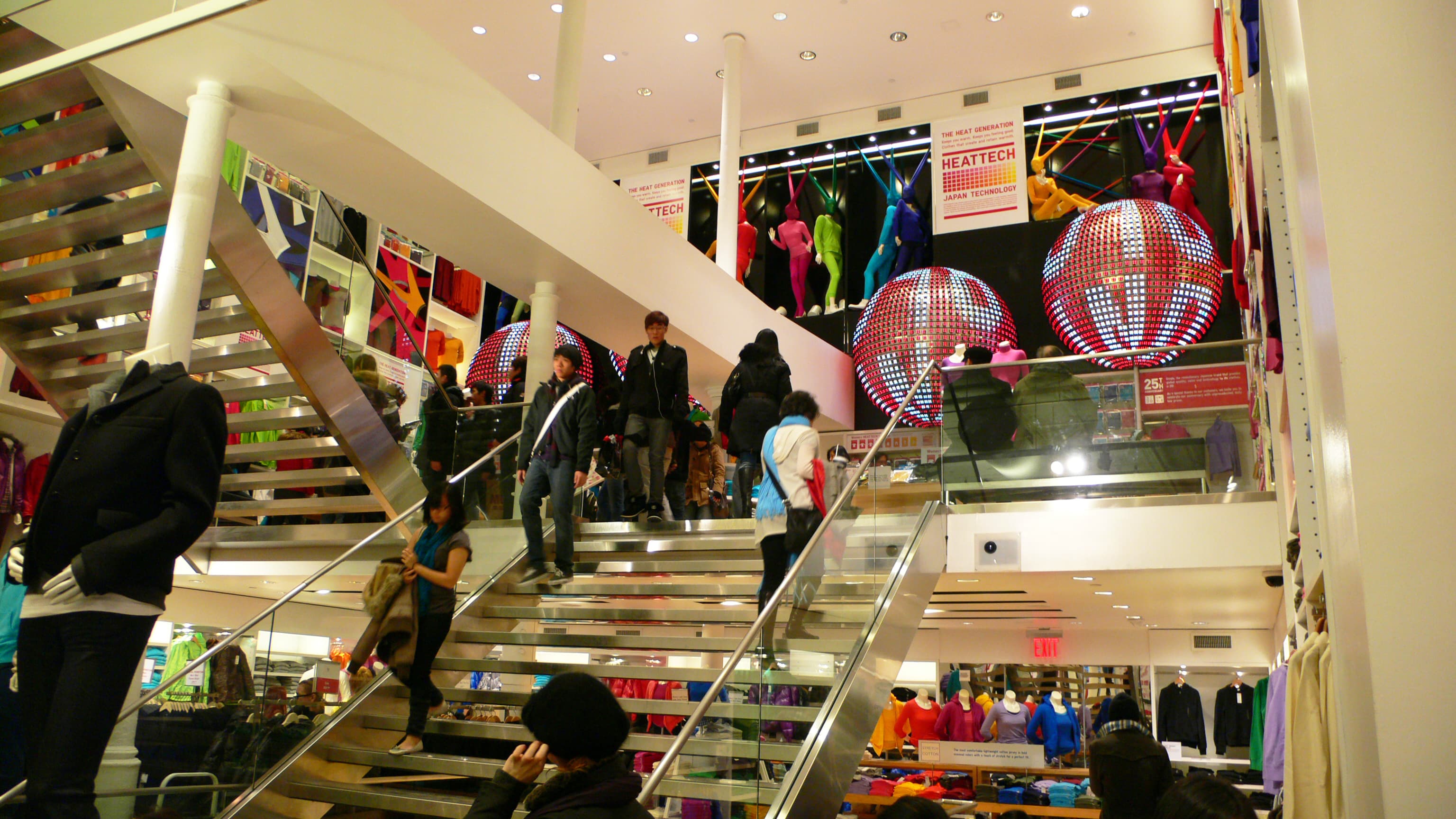 STORE INTERIOR