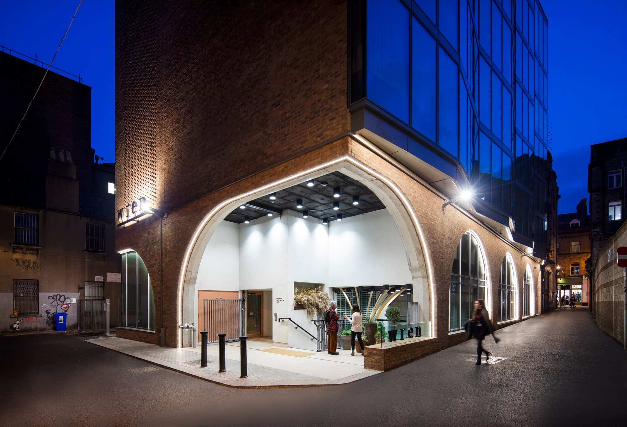 WREN ENTRANCE