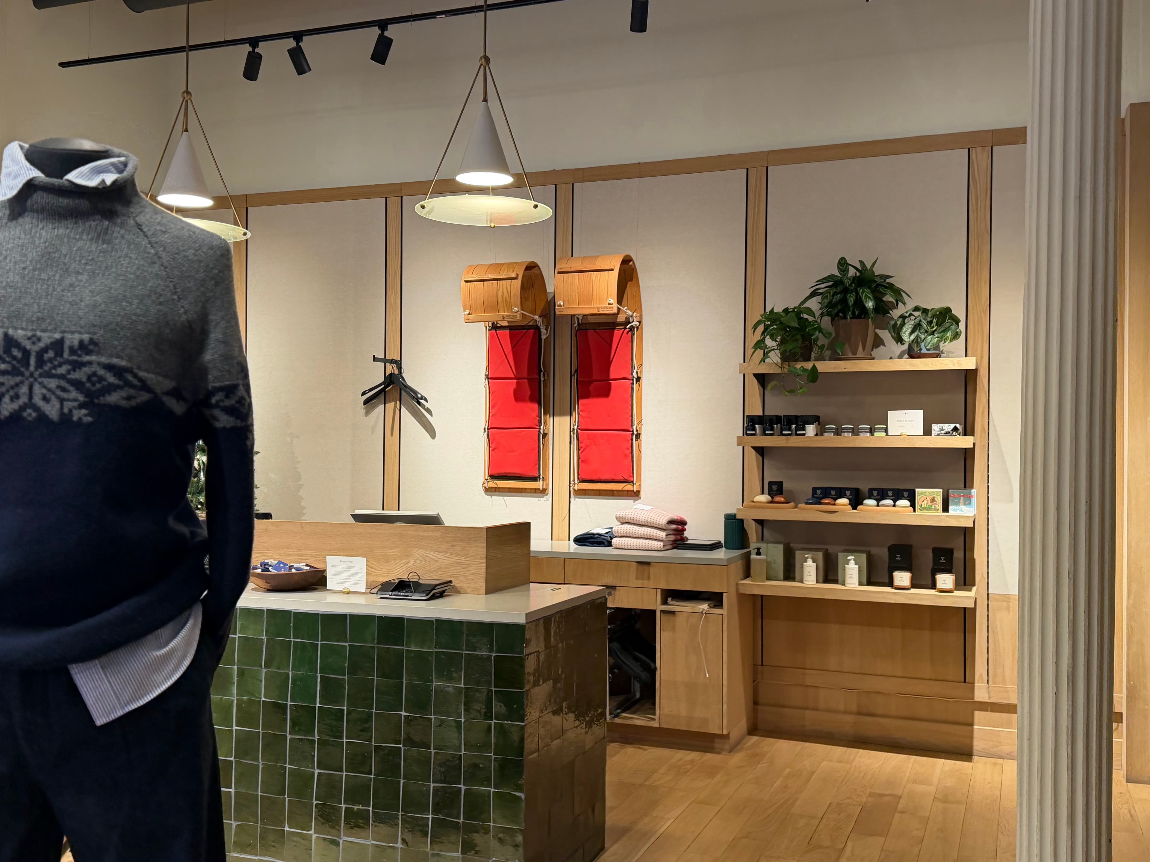 THE STORE COUNTER