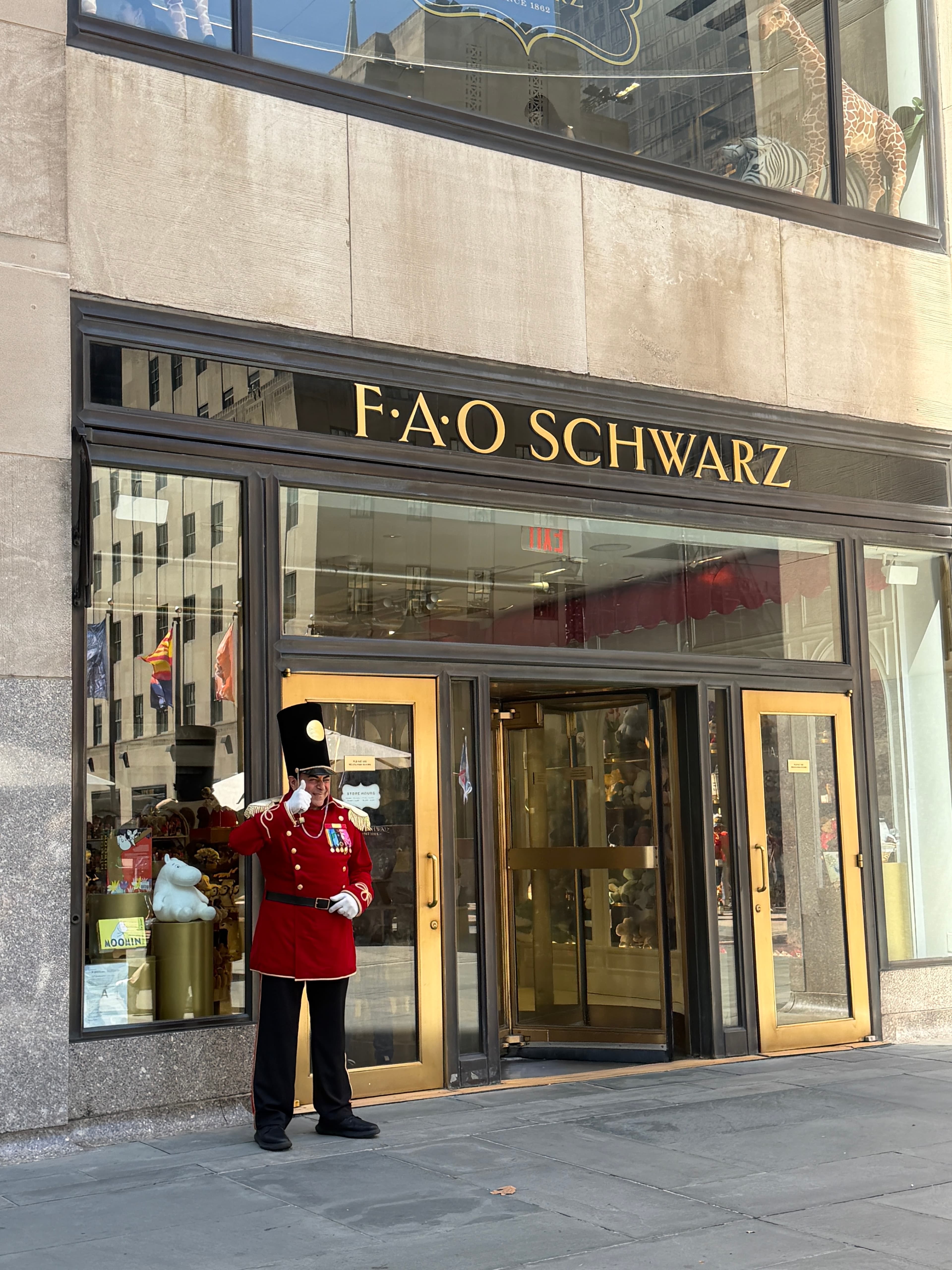 FAO SCHWARZ ENTRANCE