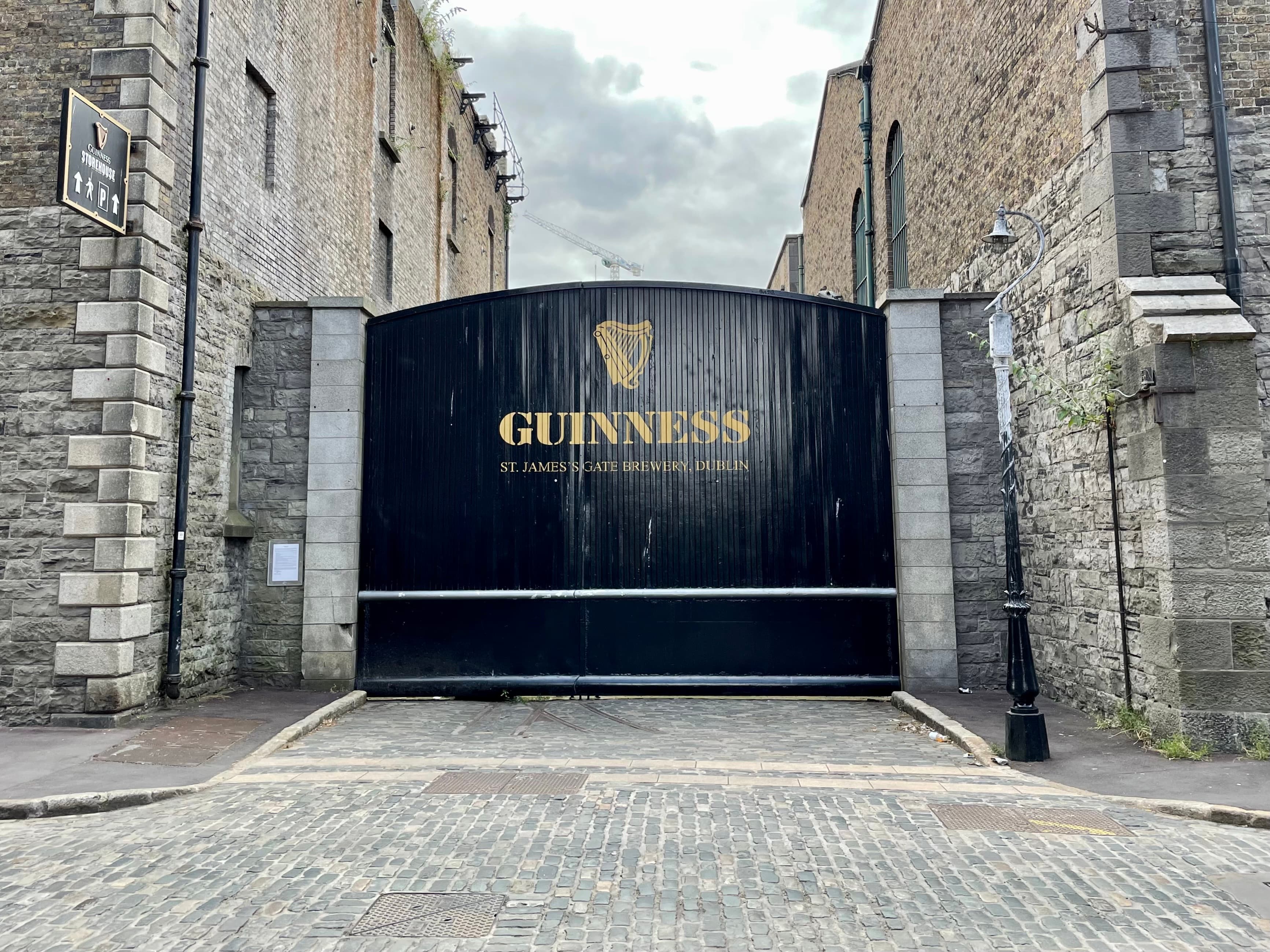 GUINNESS GATE