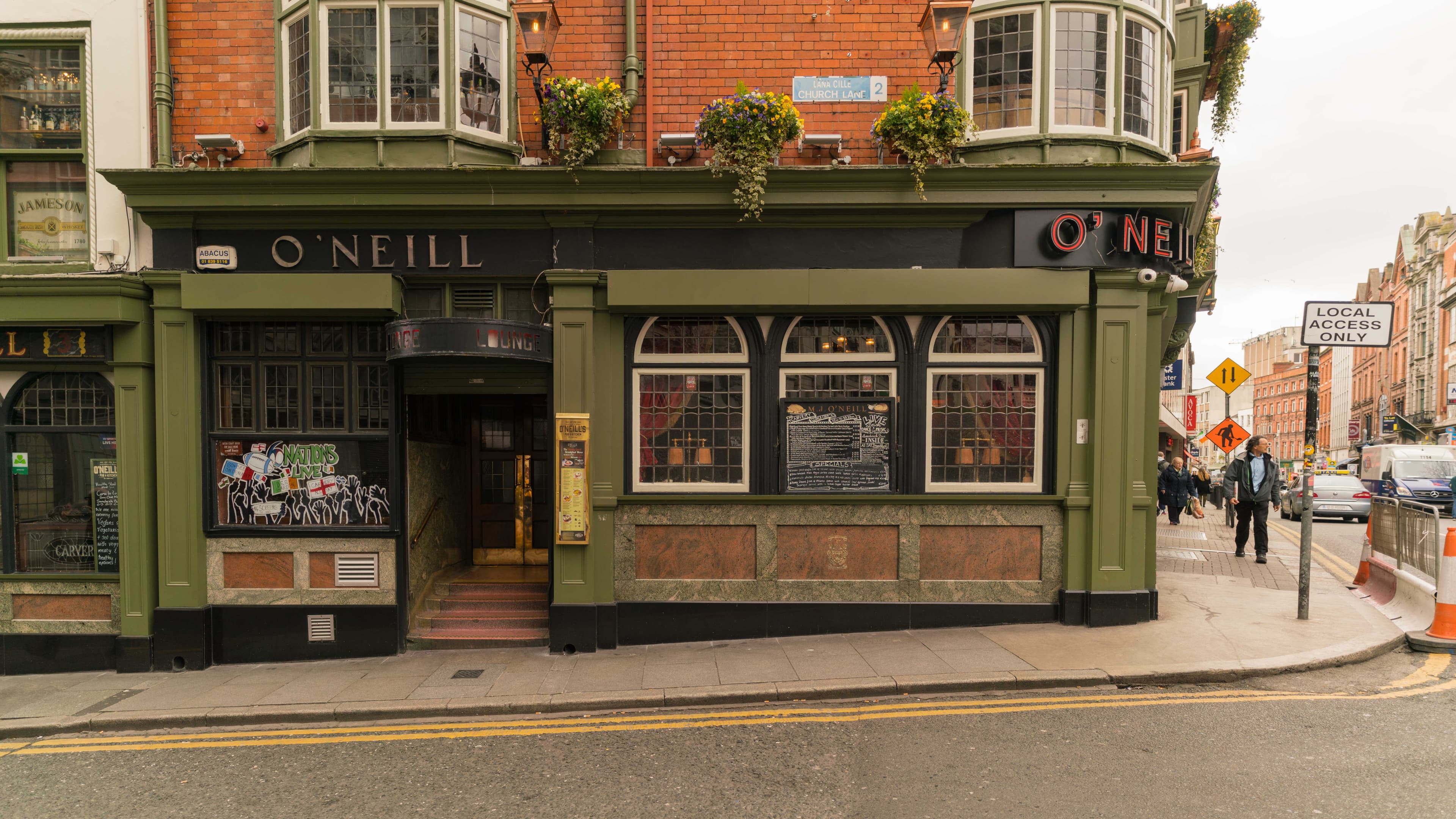 PUB ENTRANCE