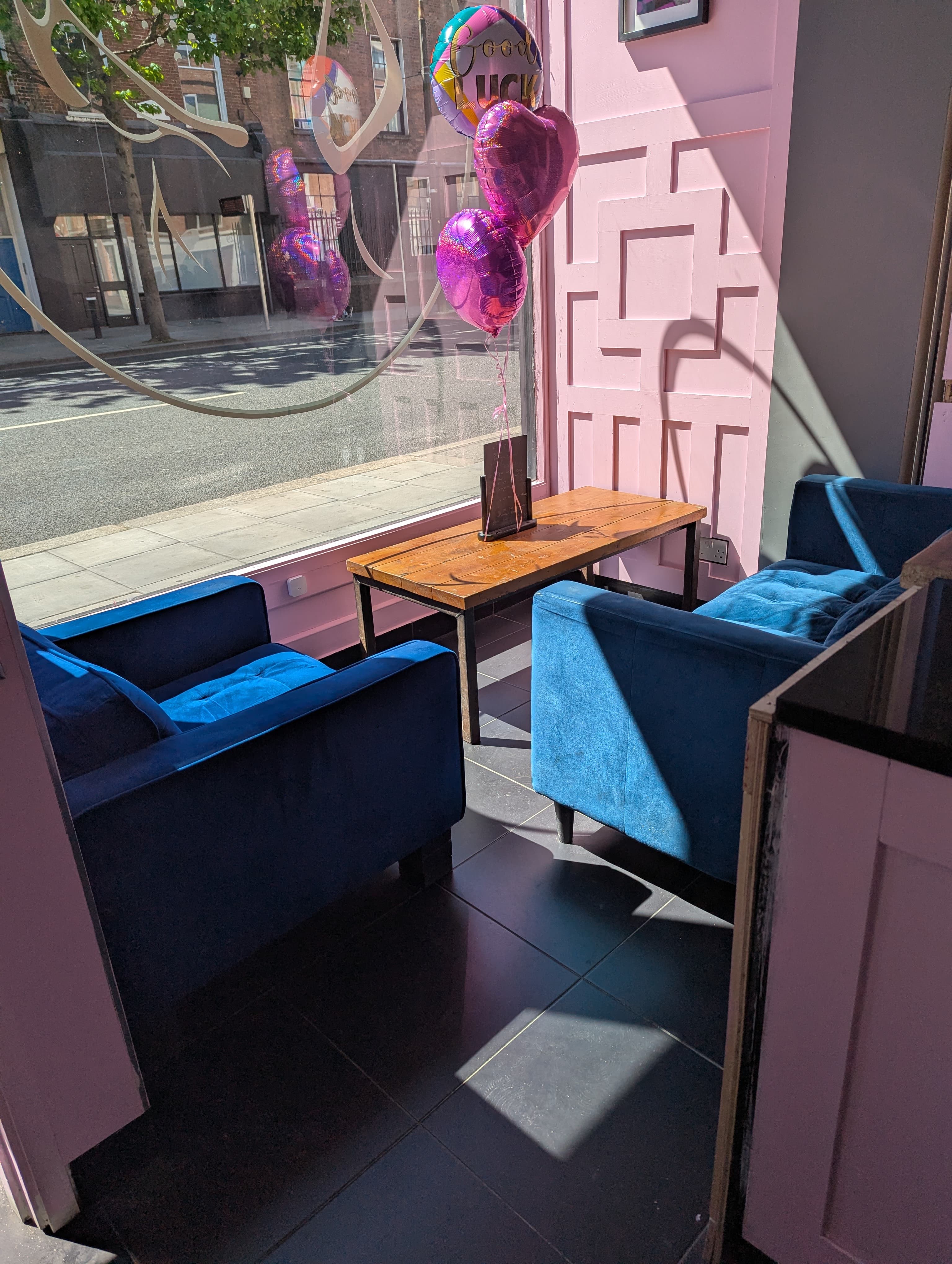 WINDOW SEATING AREA