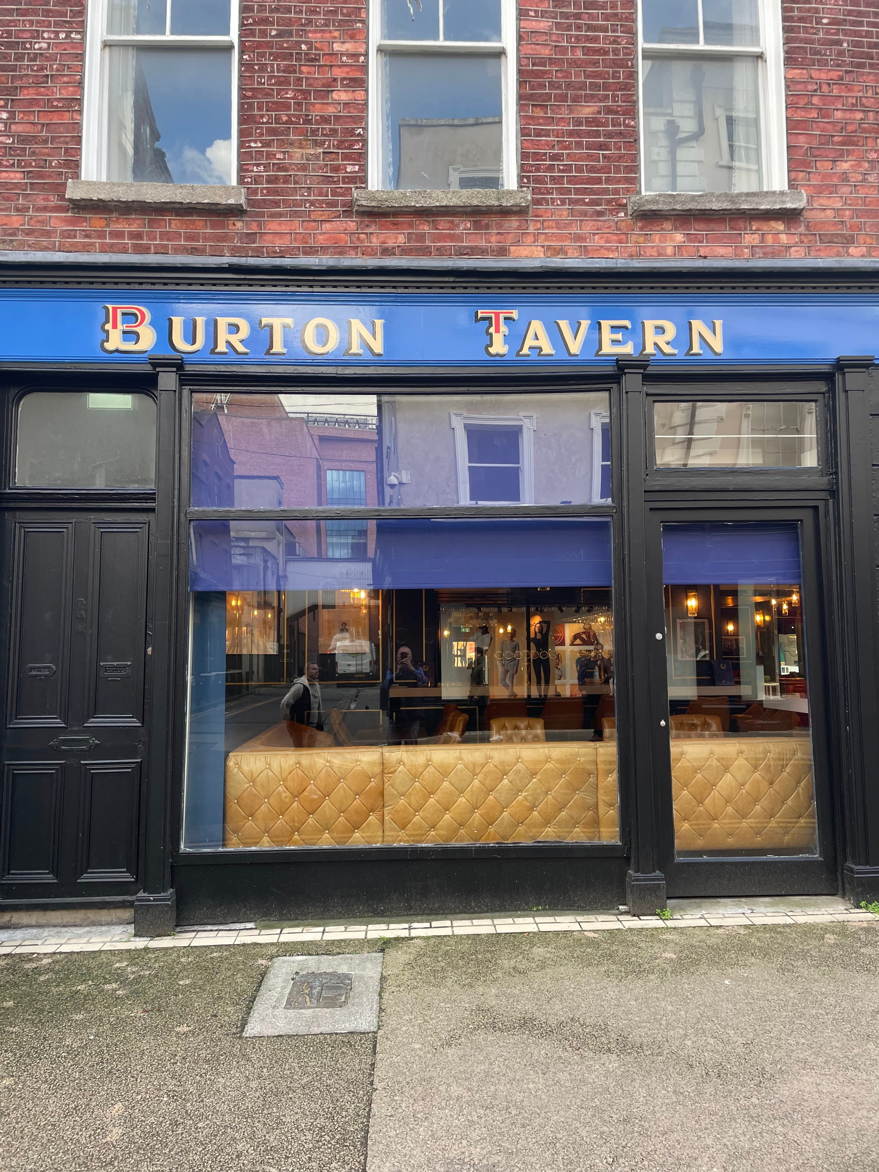 TAVERN STOREFRONT