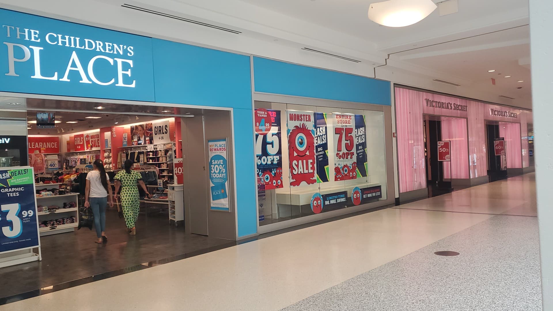 STORE ENTRANCE