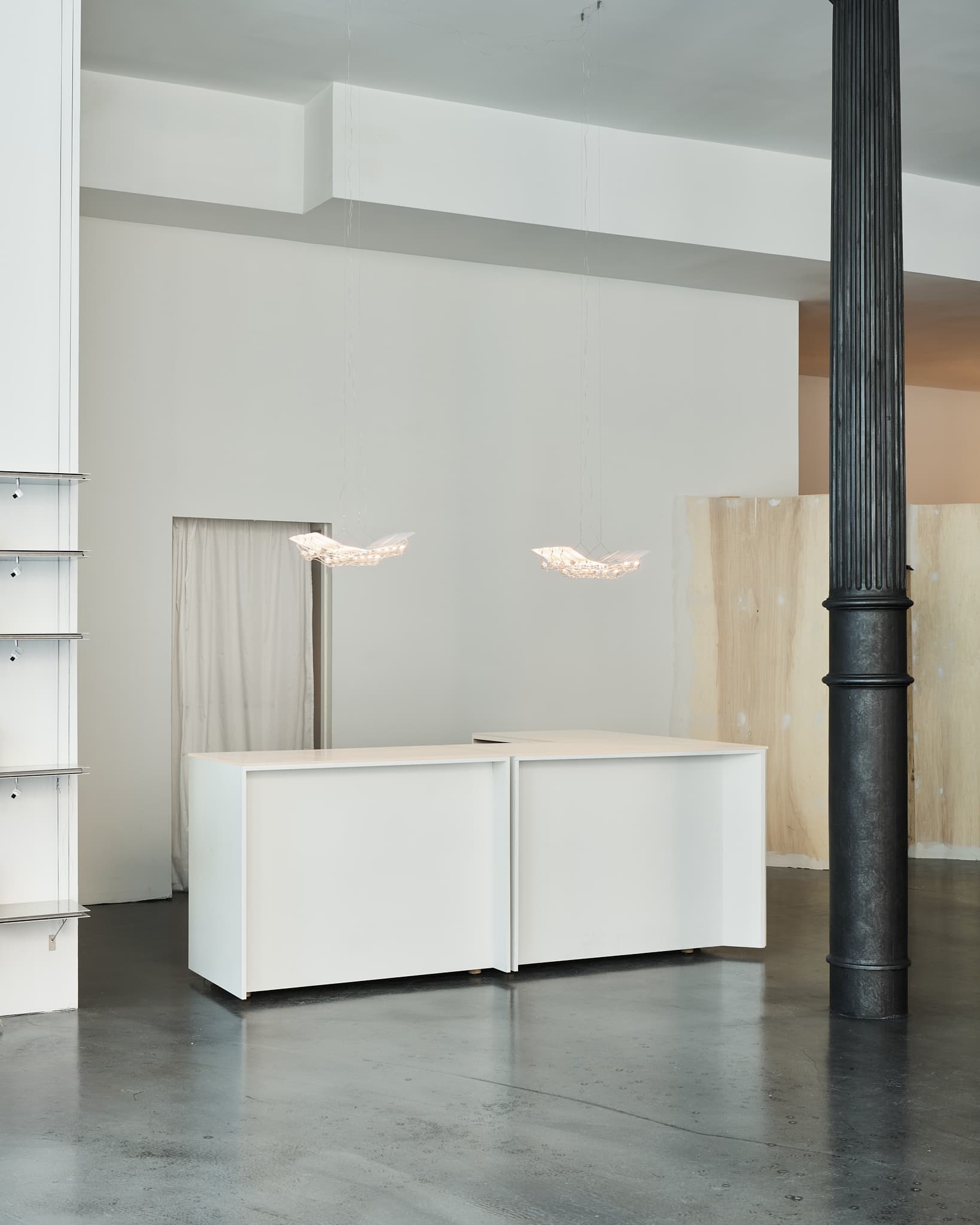 CHECKOUT COUNTER
