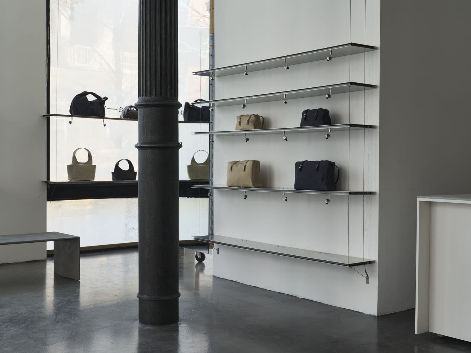 HANDBAG DISPLAY