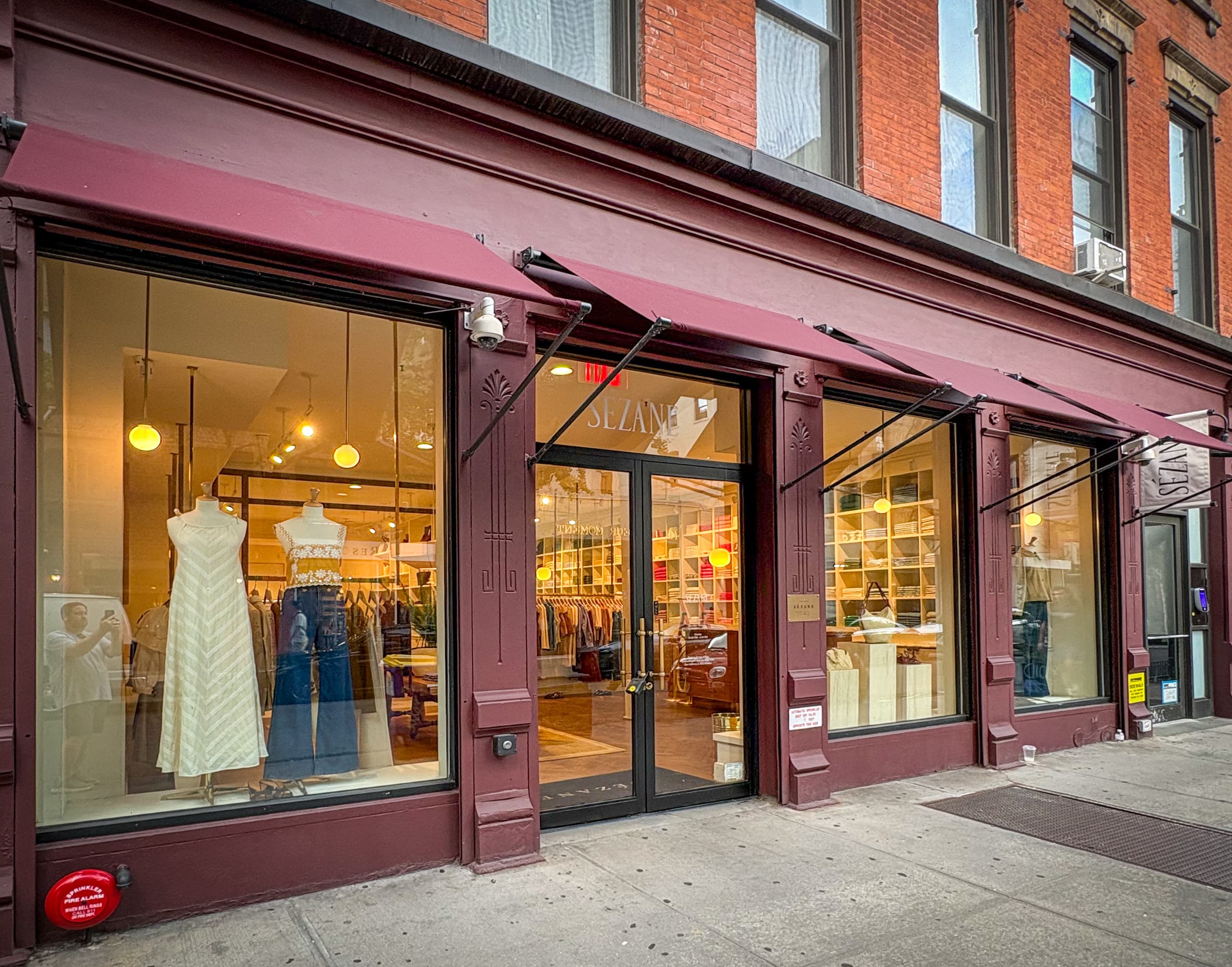 STREET STOREFRONT