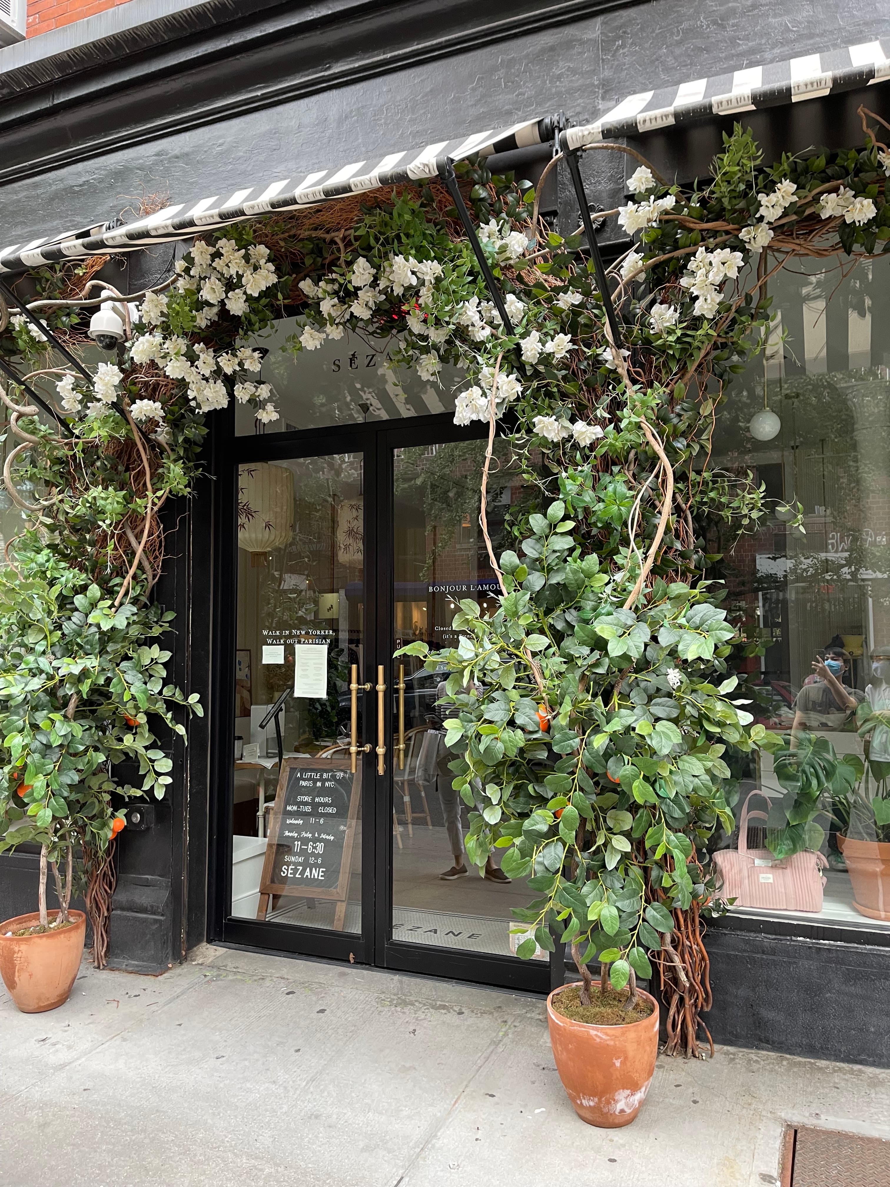 FLOWERED ENTRANCE
