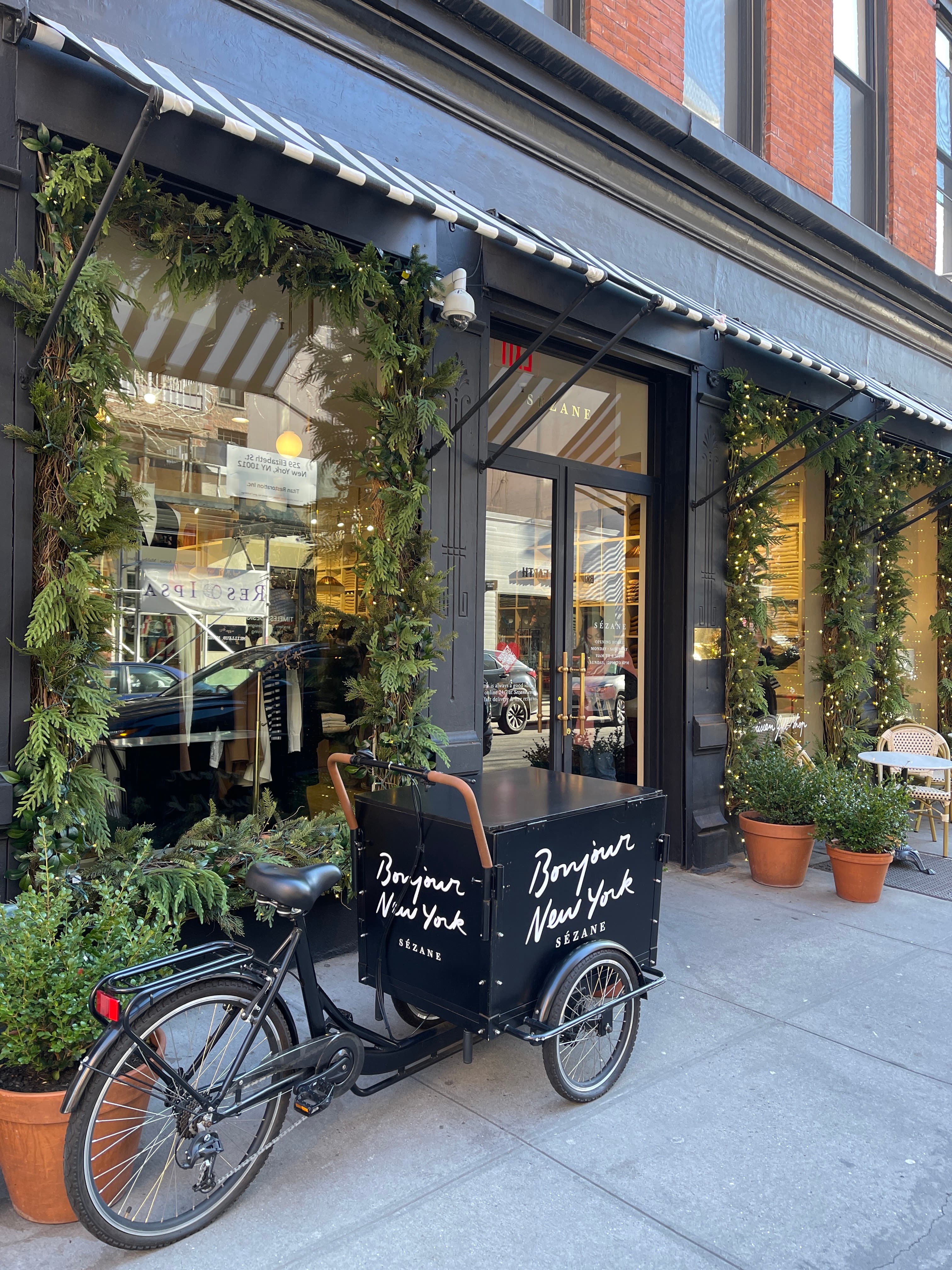 STOREFRONT BIKE