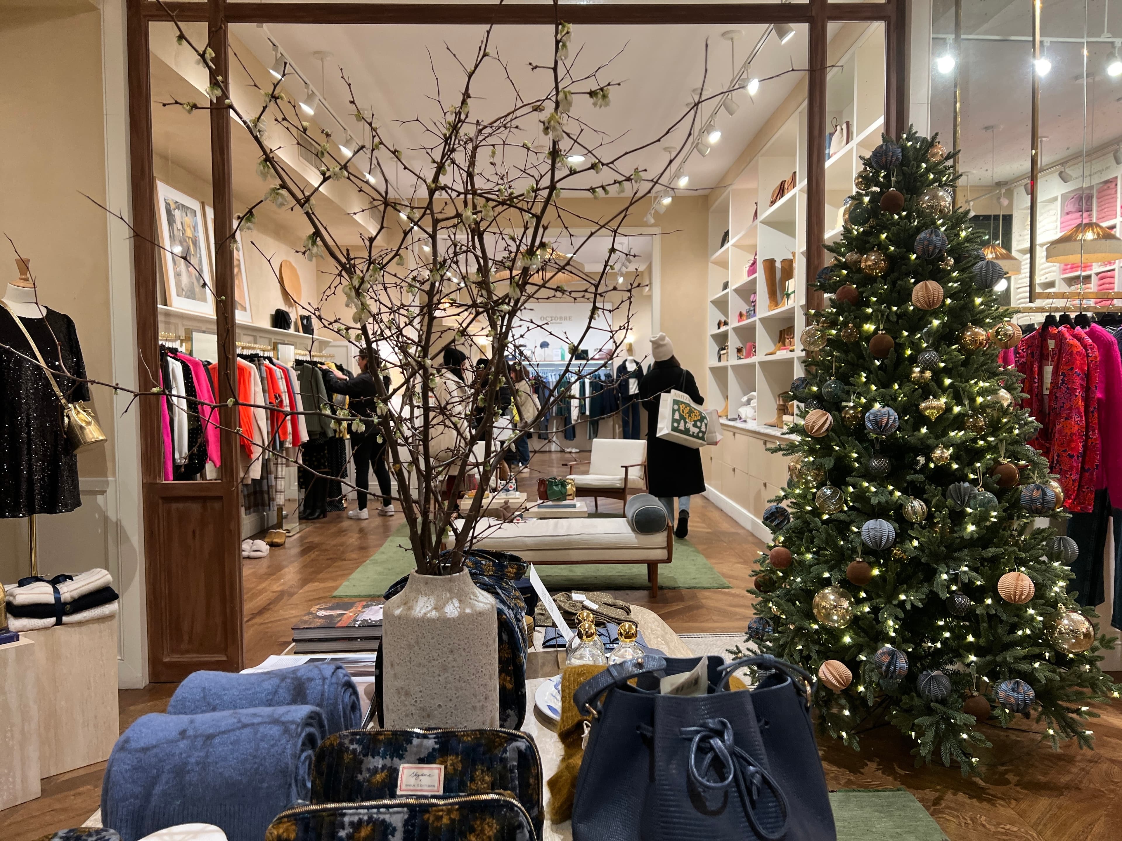 BOUTIQUE INTERIOR